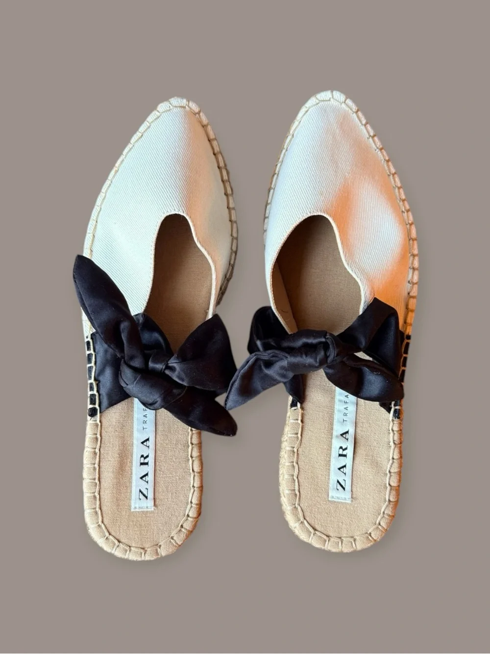 NWOT ZARA Cream Canvas Slip-On Espadrille Mules with Black Bow